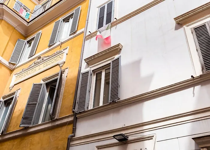Trevi Fountain - Romedreamhome
